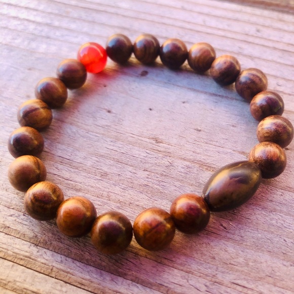 Scented Rosewood Bracelet - Picture 2 of 3